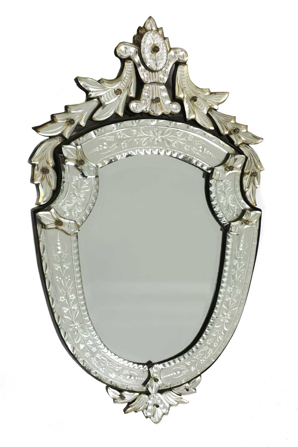 Lot 416 - A Venetian wall mirror