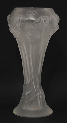Lot 291 - A Lalique 'Button Rose' glass vase