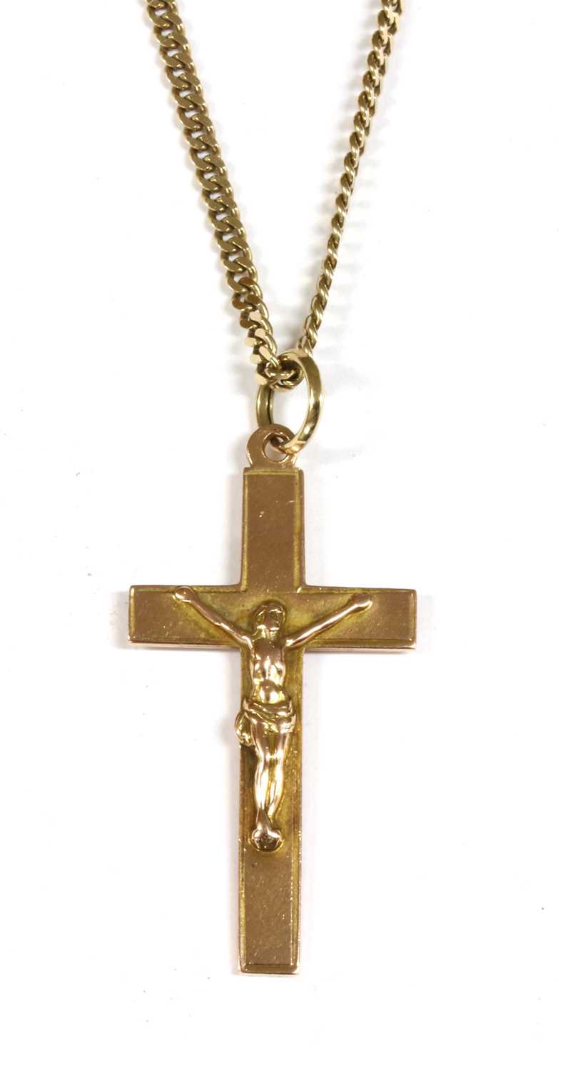 Lot 42 - A 9ct rose gold crucifix