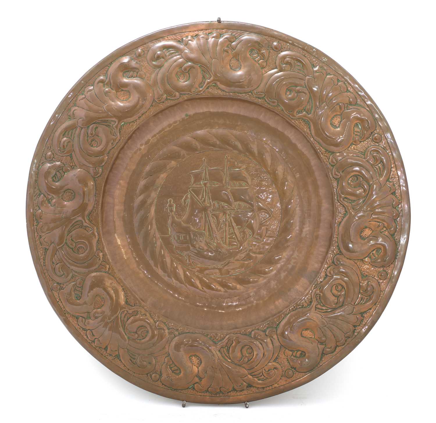 Lot 16 - An Arts and Crafts Newlyn copper charger