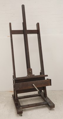 Lot 813 - A large artist's easel