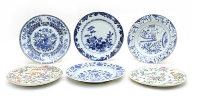 Lot 109 - A collection of 21 Chinese blue and white plates and 4 famille rose dishes