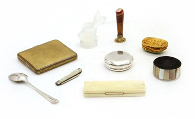 Lot 91 - A late George III toothpick case