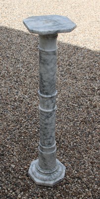 Lot 214 - A marble pedestal column