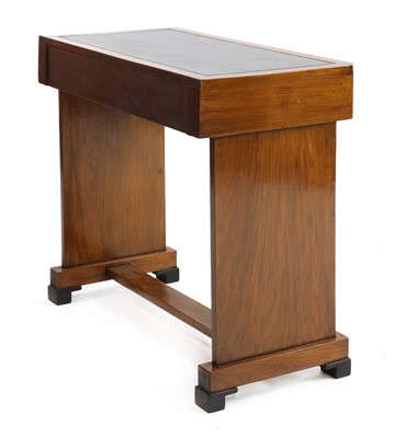 Lot 531 - An Art Deco walnut desk