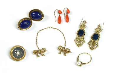 Lot 36 - A collection of Victorian and later jewellery