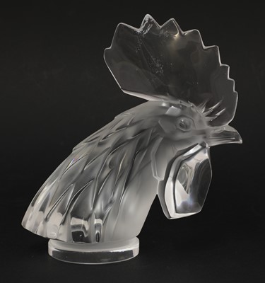 Lot 303 - A Lalique glass 'Tete de Coq' car mascot
