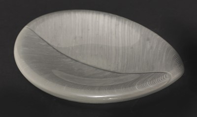 Lot 446 - A 'leaf' glass dish