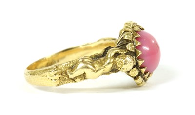 Lot 58 - A Continental Renaissance Revival gold ring in the style of Jules Wièse