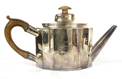 Lot 60 - A George III silver tea pot, Newcastle hallmarks
