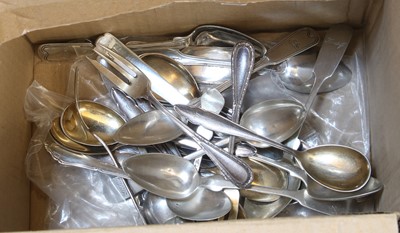 Lot 20 - A quantity of low grade silver and white metal flatware