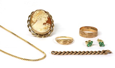 Lot 352 - A quantity of gold jewellery