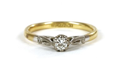 Lot 155 - A gold single stone diamond ring