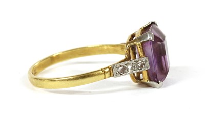 Lot 170 - A gold amethyst and diamond ring