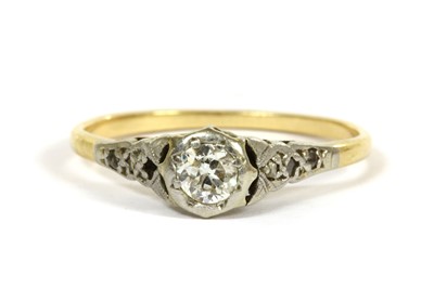 Lot 175 - A gold single stone diamond ring