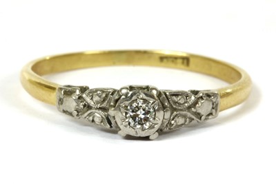 Lot 173 - A gold single stone diamond ring