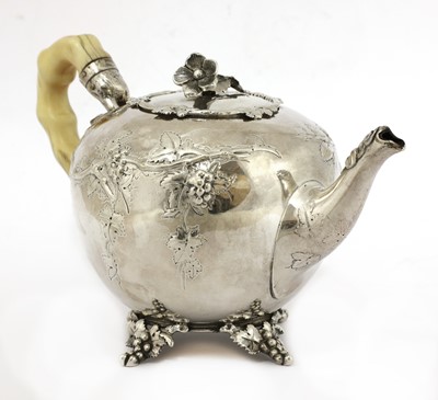 Lot 39 - A  Dutch 833 standard silver teapot