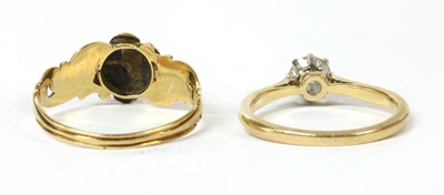 Lot 207 - A gold single stone diamond ring
