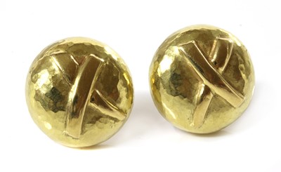 Lot 291 - A pair of 18ct gold Tiffany 'Kiss' earrings, by Paloma Picasso, c.1990