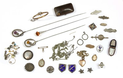 Lot 285 - A quantity of jewellery