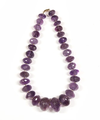 Lot 117 - A single row graduated amethyst bead necklace