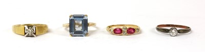 Lot 338 - An 18ct gold single stone diamond ring