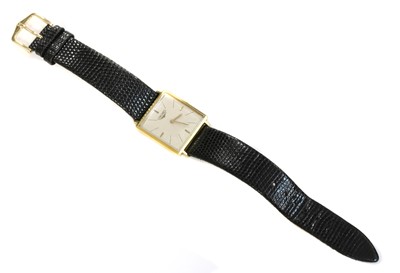 Lot 514 - A gentlemen's 18ct gold Longines mechanical strap watch