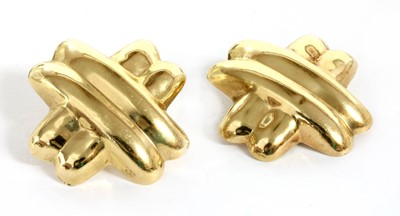 Lot 302 - A pair of gold hollow cross earrings