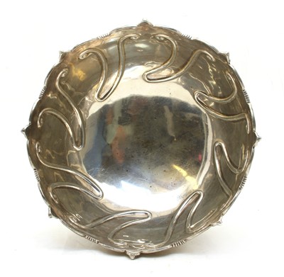 Lot 30 - A late Victorian silver montieth