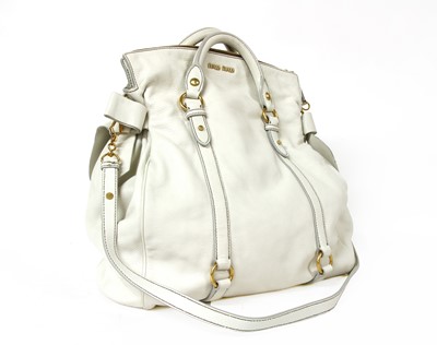 Lot 84 - A Miu Miu white leather 'Vitello Lux' fold-over top hobo bag