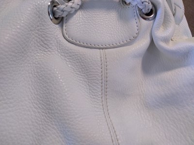 Lot 63 - A Mulberry 'Agyness' white leather shoulder bag