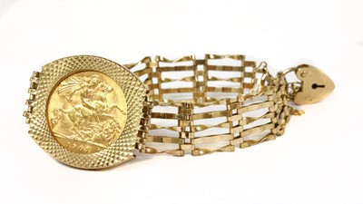 Lot 282 - A 9ct gold five row gate bracelet