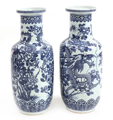 Lot 109 - A pair of large Chinese blue and white vases