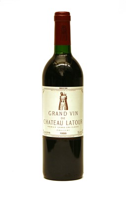 Lot 101 - Chateau Latour, 1er Cru Classe, Pauillac, 1986, one bottle