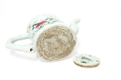 Lot 135 - A Chinese famille rose teapot