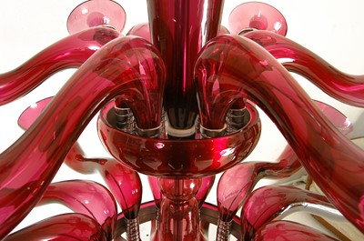 Lot 346 - A postmodern VeArt Glass 'Leda' chandelier