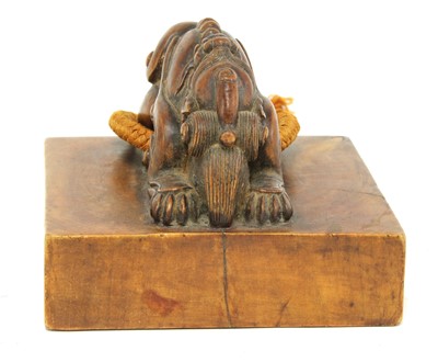 Lot 256 - A Chinese wood seal