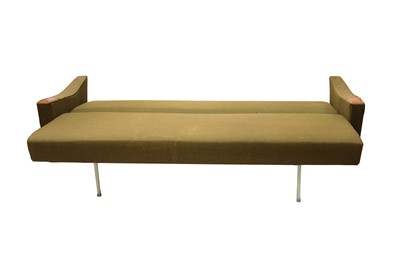 Lot 488 - A Danish upholstered daybed/settee