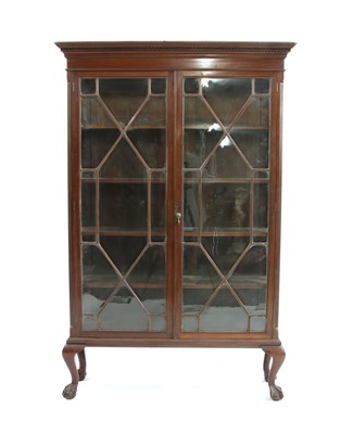 Lot 395 - A 20th century mahogany glazed display cabinet