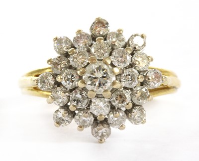 Lot 203 - An 18ct gold diamond cluster ring