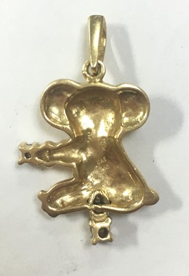 Lot 211 - A gold diamond koala bear pendant