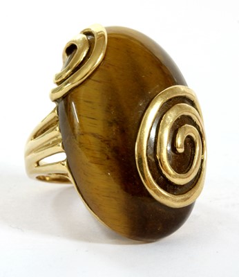 Lot 215 - A 9ct gold tiger's eye ring