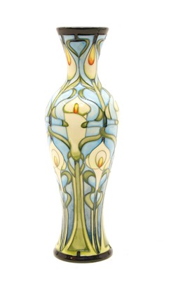 Lot 397 - A Moorcroft Calla Lily vase