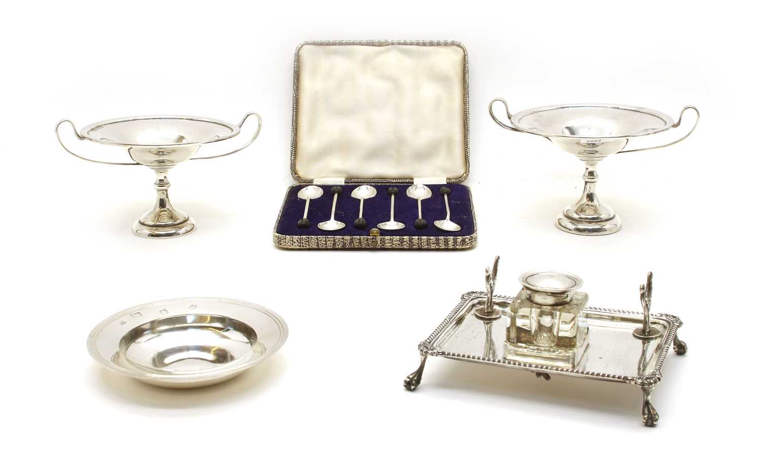 Lot 3 - Silver items comprising a pair of small tazzas by Charles Green & Co, Birmingham 1906