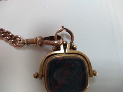 Lot 481 - Of Scottish interest, a 9ct gold graduated curb link double albert chain