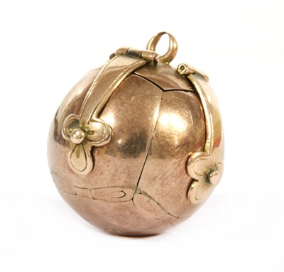 Lot 437 - A gold and silver Masonic ball pendant