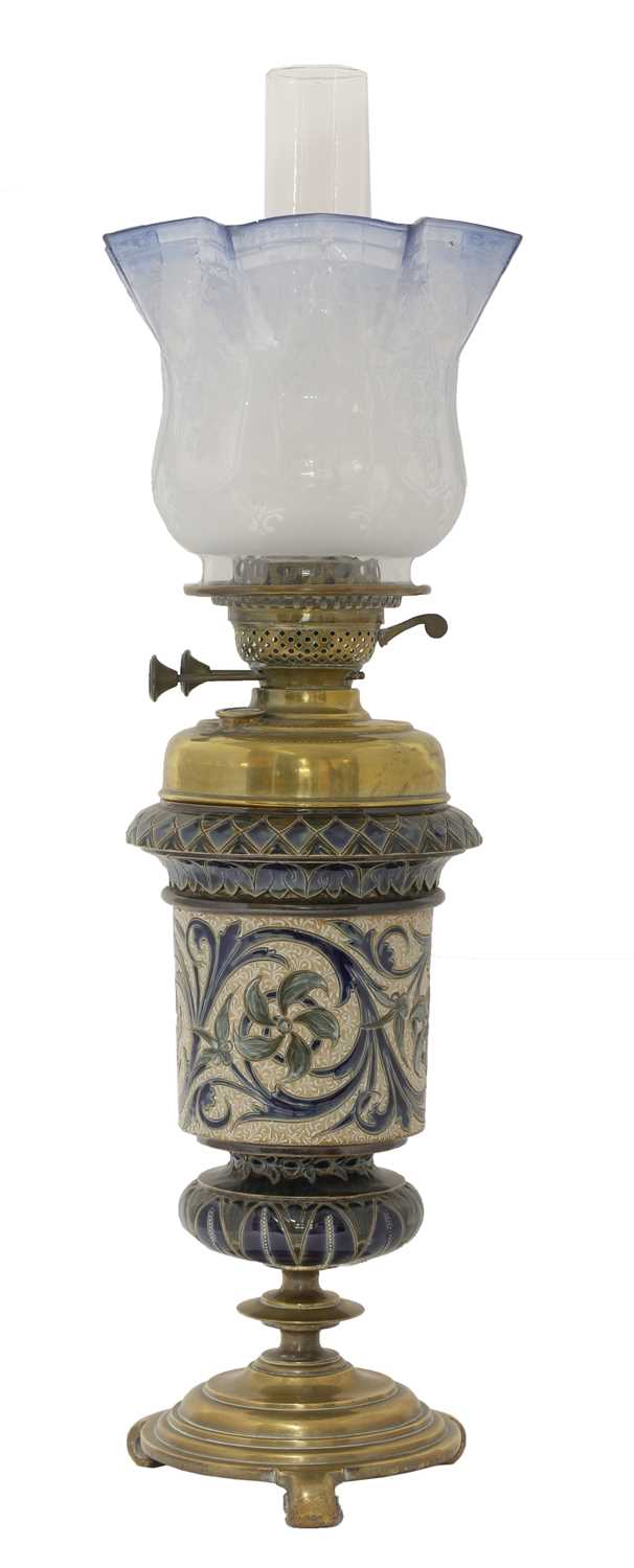 Lot 29 - A Doulton Lambeth Hink's patent oil lamp