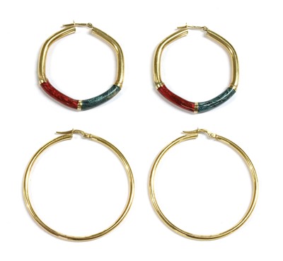 Lot 386 - Two pairs of 9ct gold hoop earrings