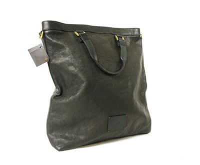 Lot 58 - A Mulberry black leather 'Lloyd' tote