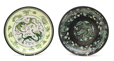 Lot 269 - A Japanese porcelain charger
